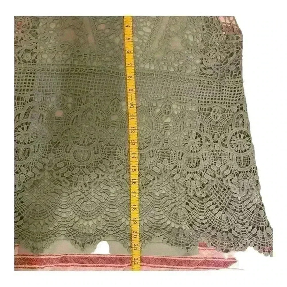 Simply Noelle Crochet Tank - Picture 2 of 9